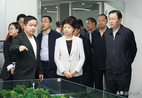 遼寧省委常委、統(tǒng)戰(zhàn)部部長(zhǎng)范繼英一行蒞臨新立訊考察調(diào)研